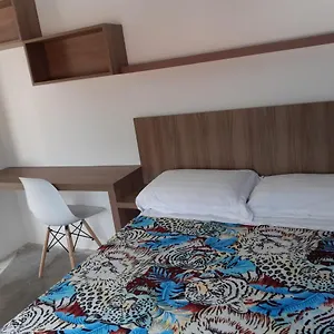 Varanda_77 Quarto em Acomodações Particulares