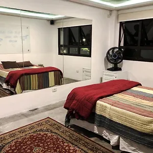 Metro Hospital Quarto em Acomodações Particulares
